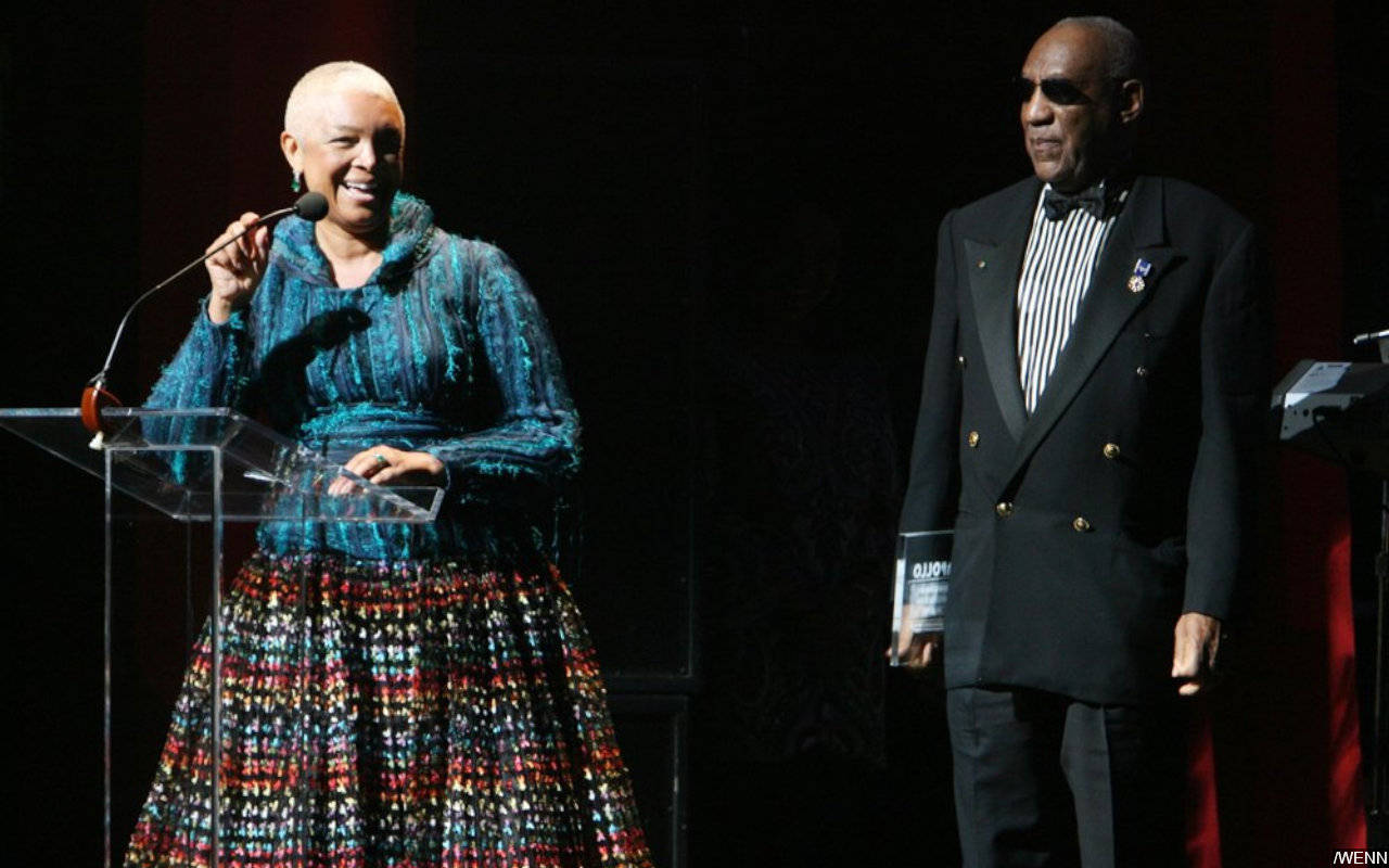 Bill Cosby's Rep Denies Any Trouble in Marriage After His Wife Camille Ditches Wedding Ring