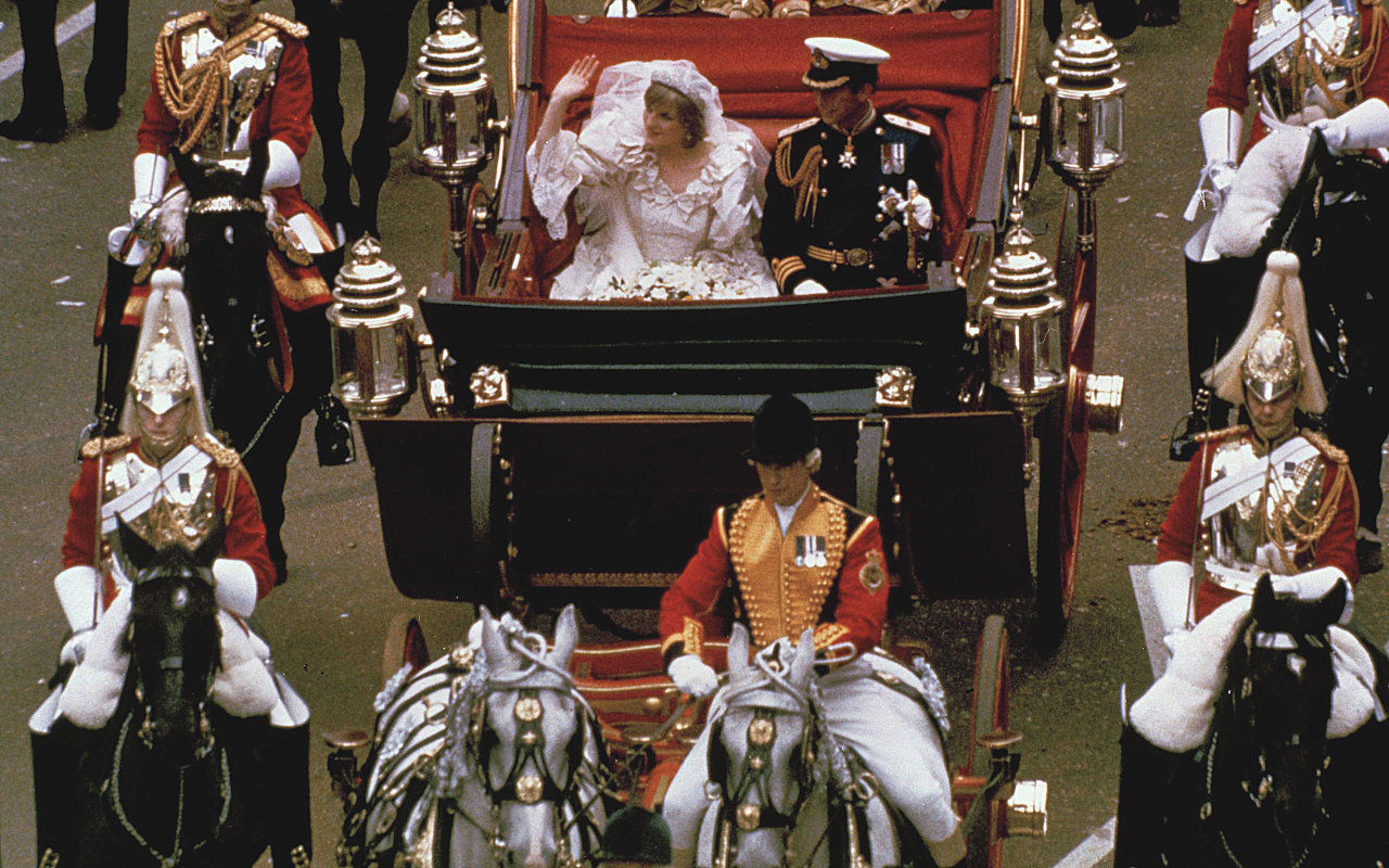 Princess Diana and Prince Charles' Wedding Cake Up for Sale 40 Years After Their Nuptials