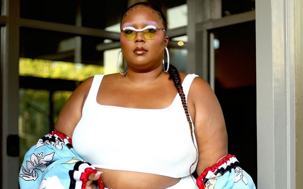 Lizzo Angry Over Rumors She Crushed Fan to Death With Stage Dive