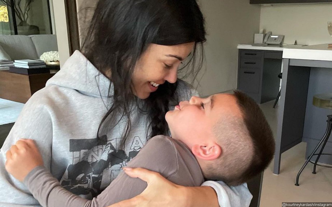 Kourtney Kardashian Receives Sweet 'Welcome Home' Note From Son Reign