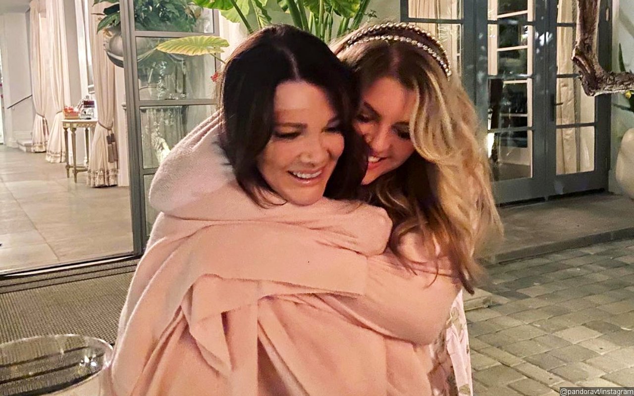 Lisa Vanderpump's Daughter 'Thrilled' to Be Pregnant With First Child 