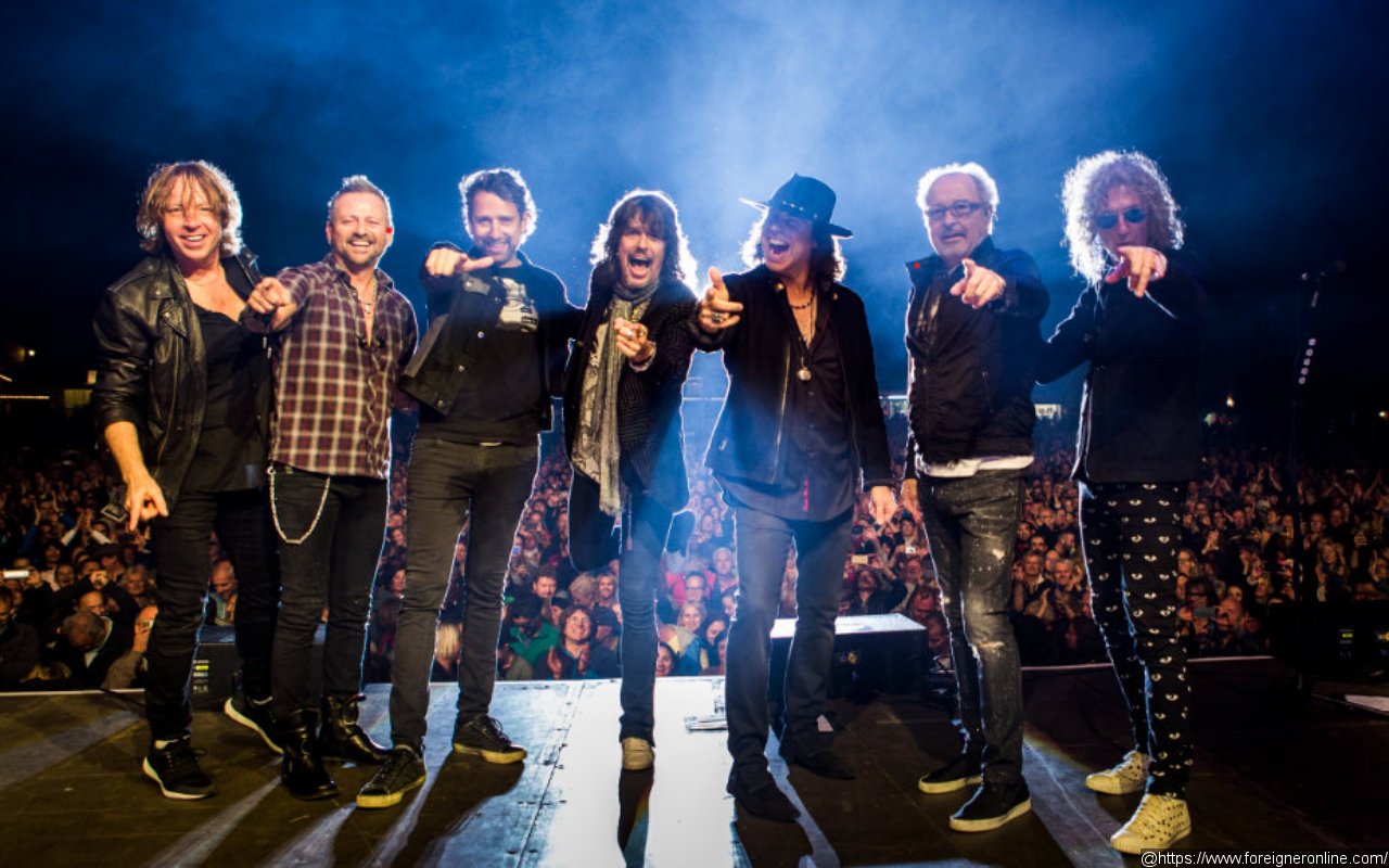 Foreigner Set Up COVID Vaccination Clinic at Nashville Concert