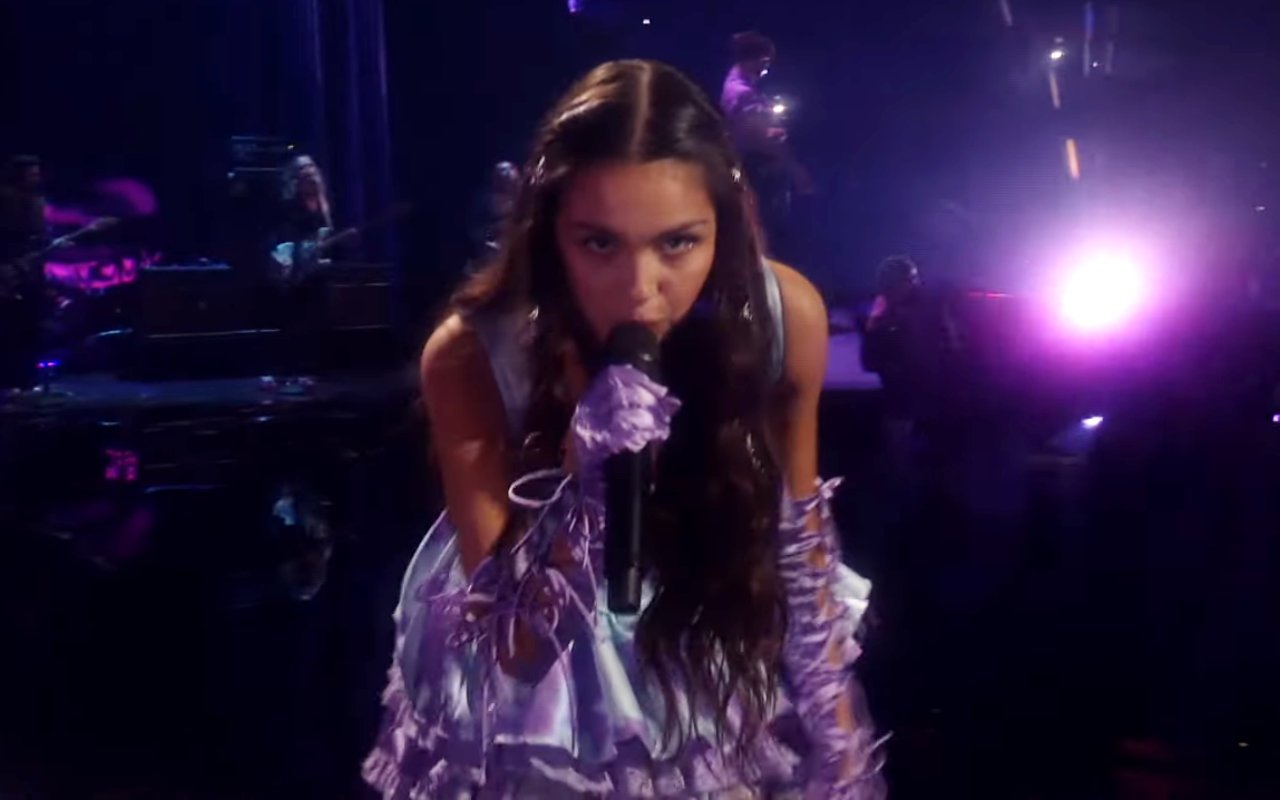 MTV VMAs 2021: Olivia Rodrigo Smashes Camera While Performing Her 'Good 4 U'