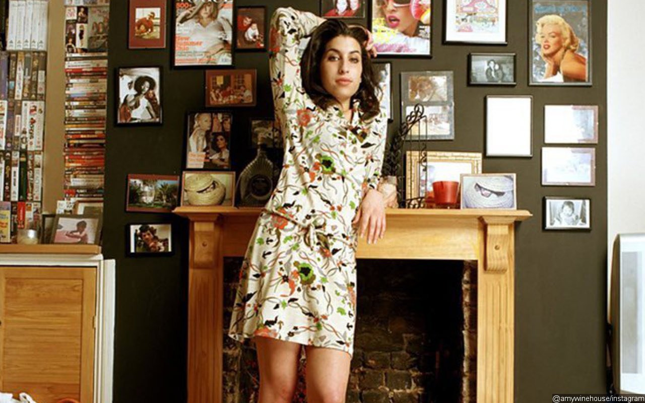 Amy Winehouse's Final Performance Dress and Other Private Collection to Go Under the Hammer