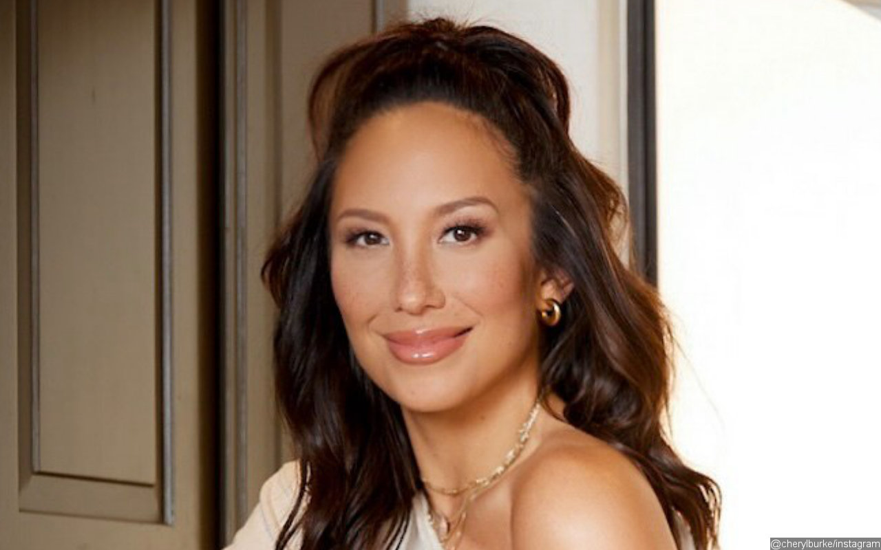 Cheryl Burke Feels 'Like S**t' After Testing Positive for COVID-19 Ahead of 'DWTS' New Episode