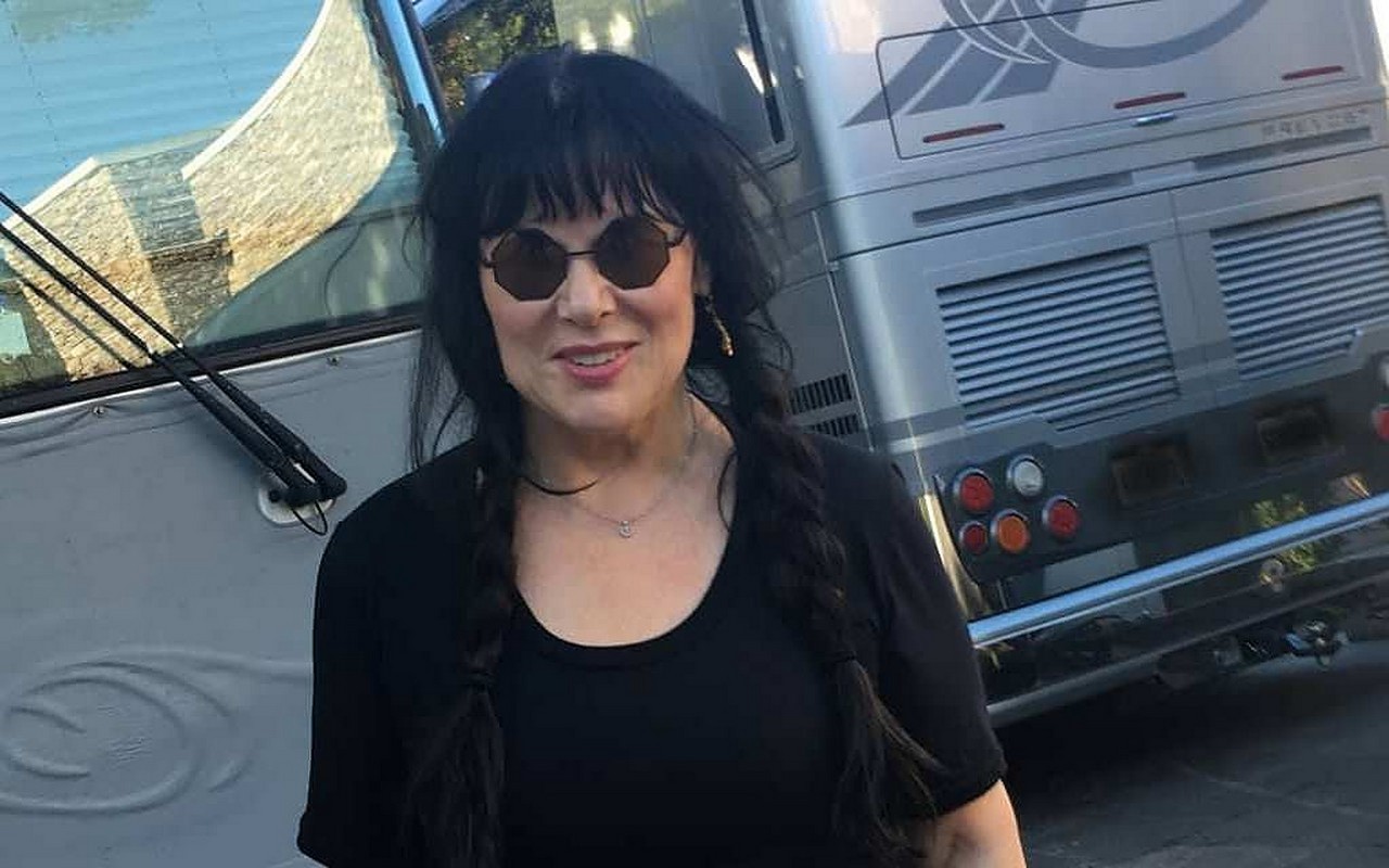 Ann Wilson Defends Vaccine Policy for Bandmates and Crew