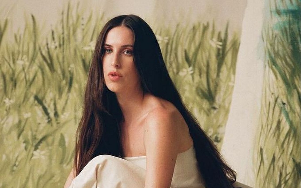 Demi Moore's Daughter Scout Willis Strips Off in Racy Music Video