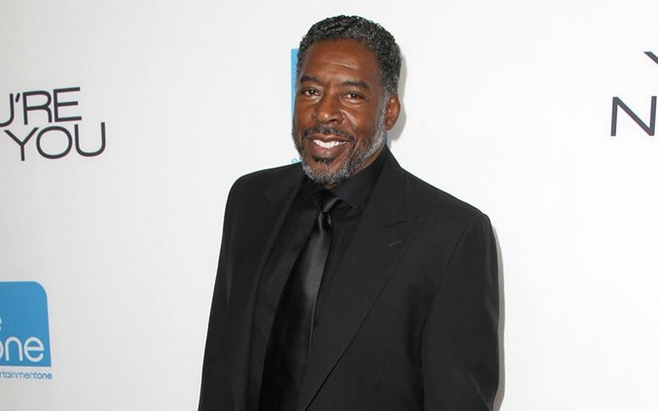'Ghostbusters' Star Ernie Hudson Recalls Getting Visited by Late Mom in Freaky Encounter