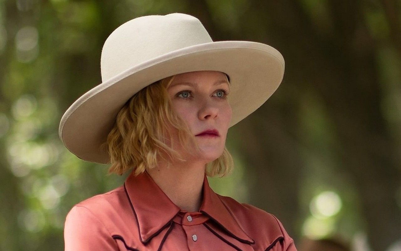 Kirsten Dunst Annoyed Family With Repetitive Piano Playing to Prep for Movie Role