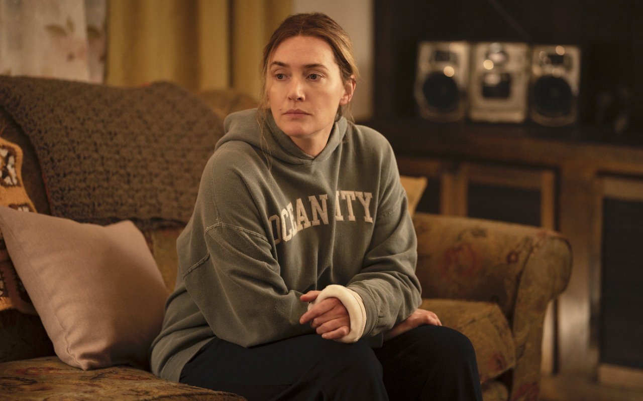 Kate Winslet Reacts to Weight Criticism on 'Mare of Easttown'