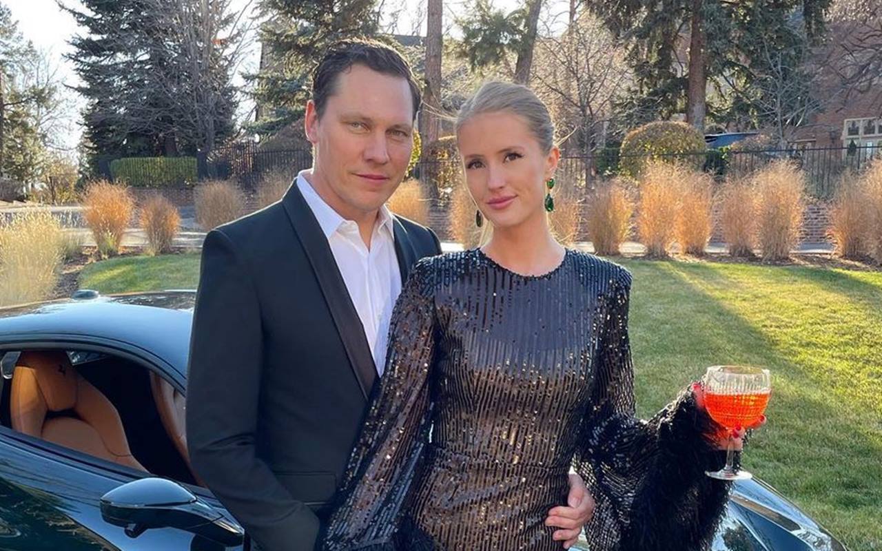 DJ Tiesto Sweetly Kisses Wife's Baby Bump When Confirming Her Second Pregnancy