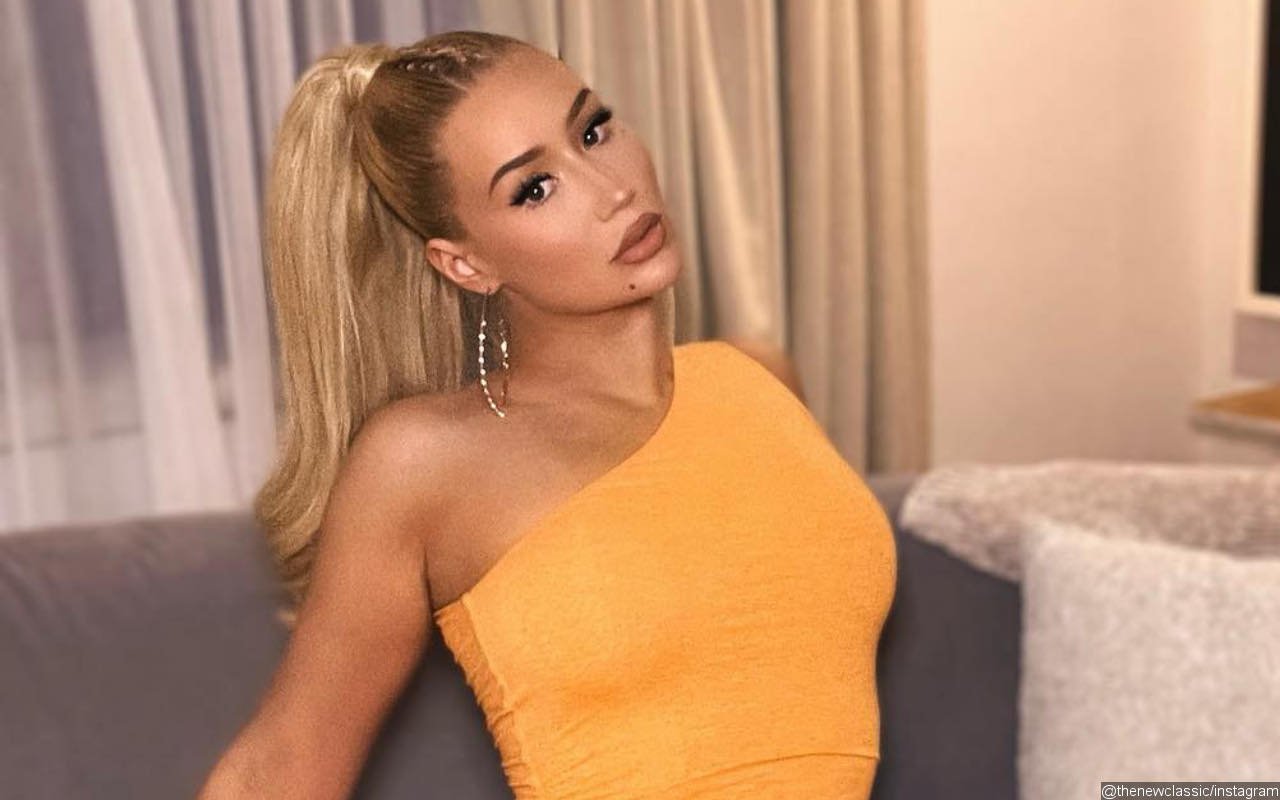 Iggy Azalea Calls Out American Airlines After She's Left 'Stranded' With Infant Son and 'No Luggage'