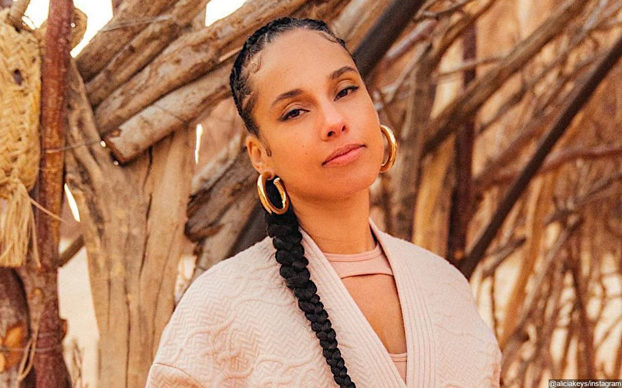 Alicia Keys Admits to Struggling to Know Her Own Worth at Her Younger Years