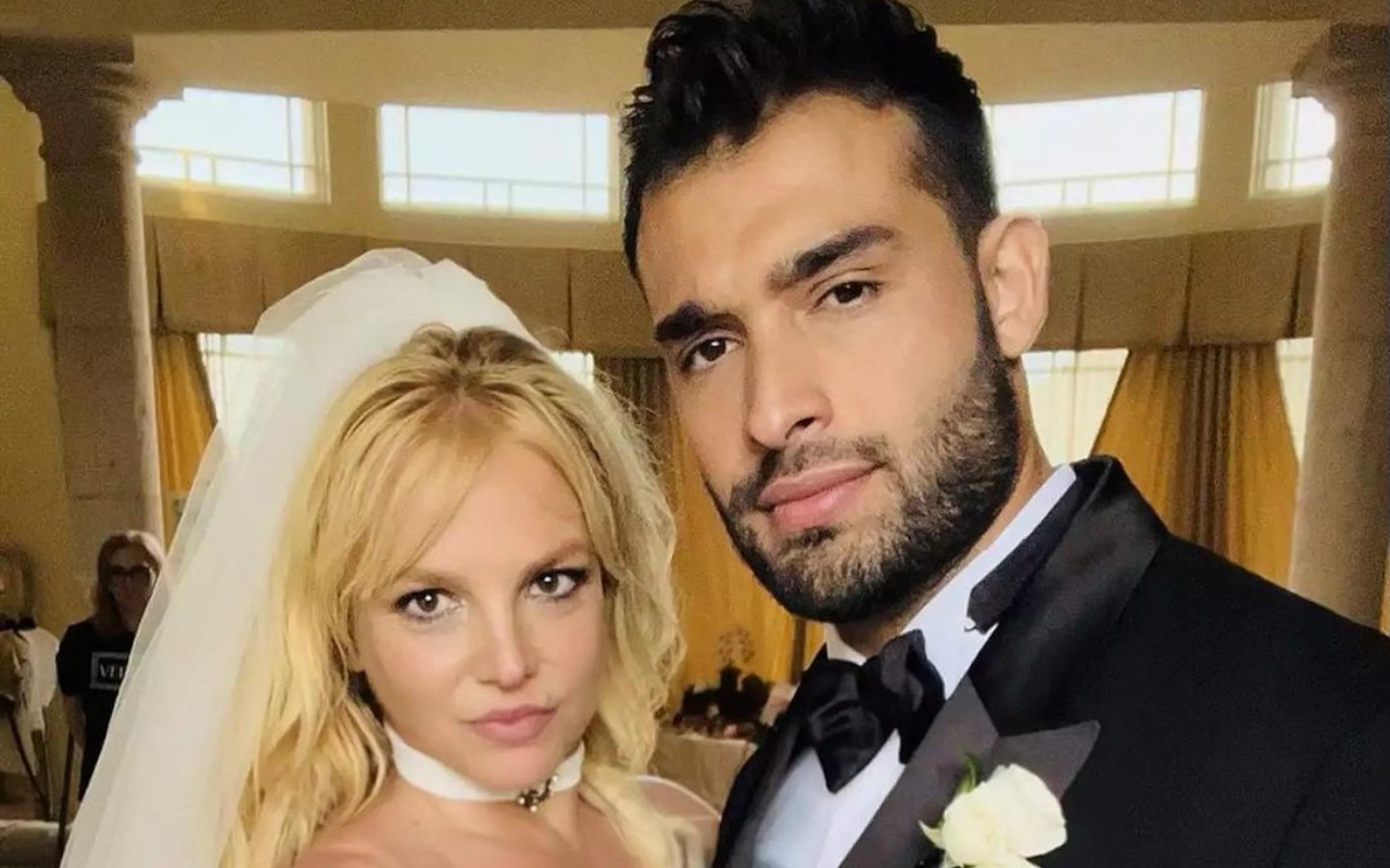 Britney Spears' Husband Sam Asghari Likens Married Life to 'Fairytale' Three Weeks After Wedding