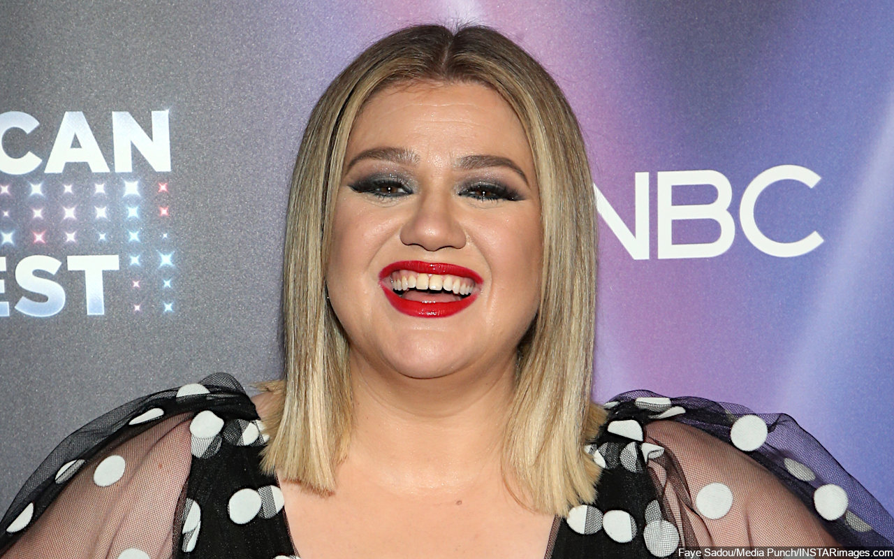 Kelly Clarkson Finds Working on New Music 'Hardest Thing to Navigate' After Divorce
