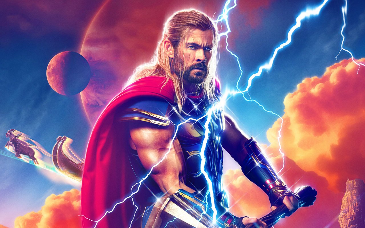 Chris Hemsworth Praises Taika Waititi for Making Thor Relatable