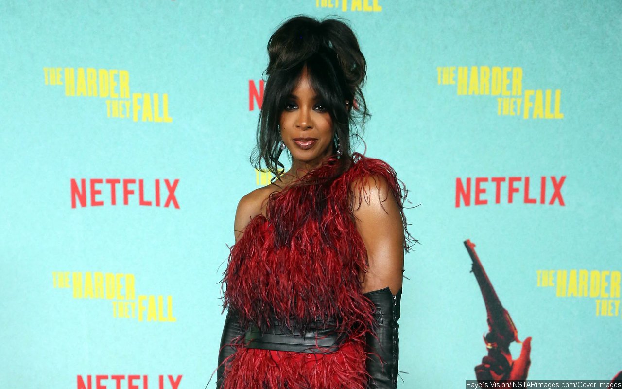 Kelly Rowland 'Still Upset' After Sesame Place Character Ignored 2 Black Girls