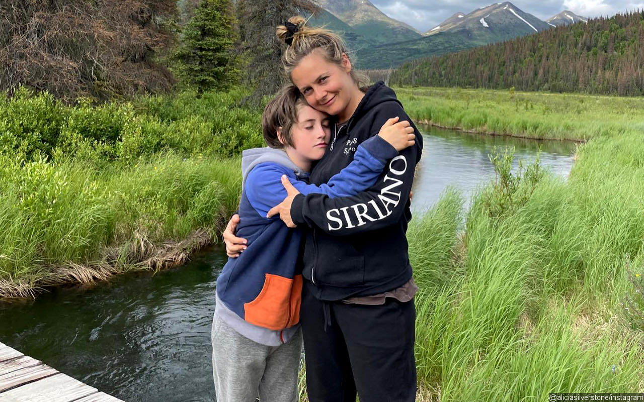 Alicia Silverstone Follows Nature for Her Parenting Style