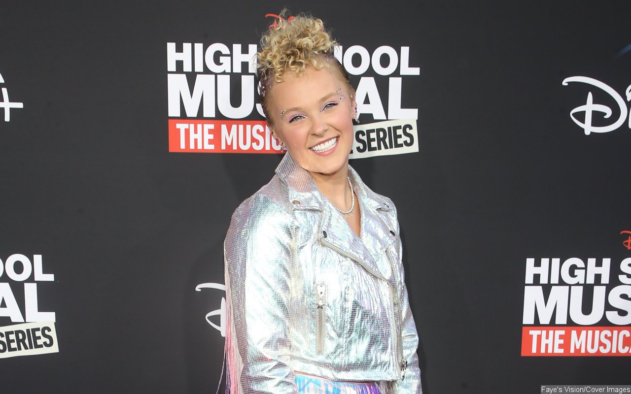 JoJo Siwa Clarifies Her Remarks After Being Accused of Calling 'Lesbian' Dirty Word