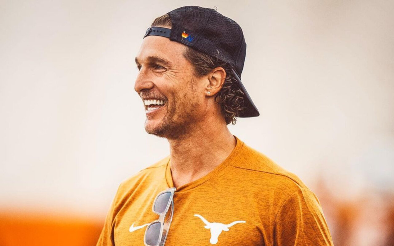 Matthew McConaughey to Star in 'Dallas Sting' Women Football Movie