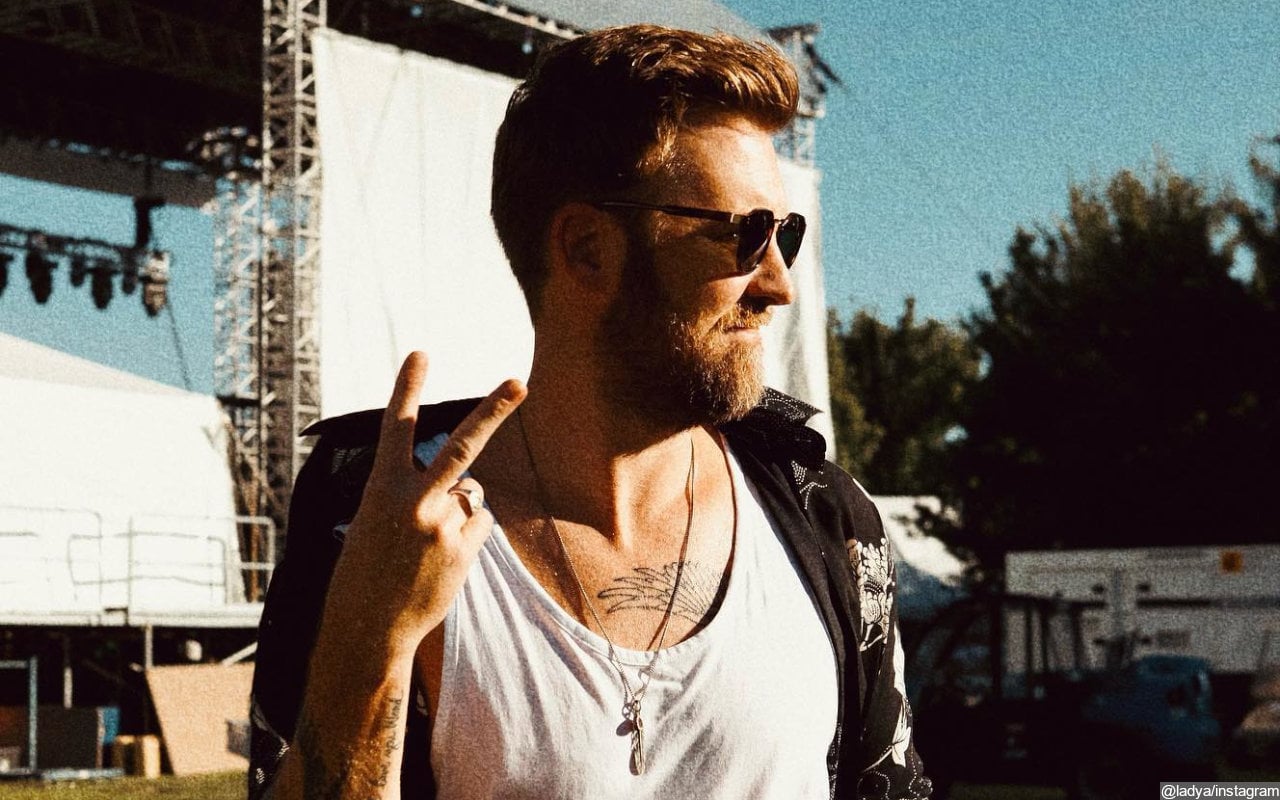 Lady A Member Charles Kelley Thanks Fans for Supporting His Sobriety Journey After Postponing Tour