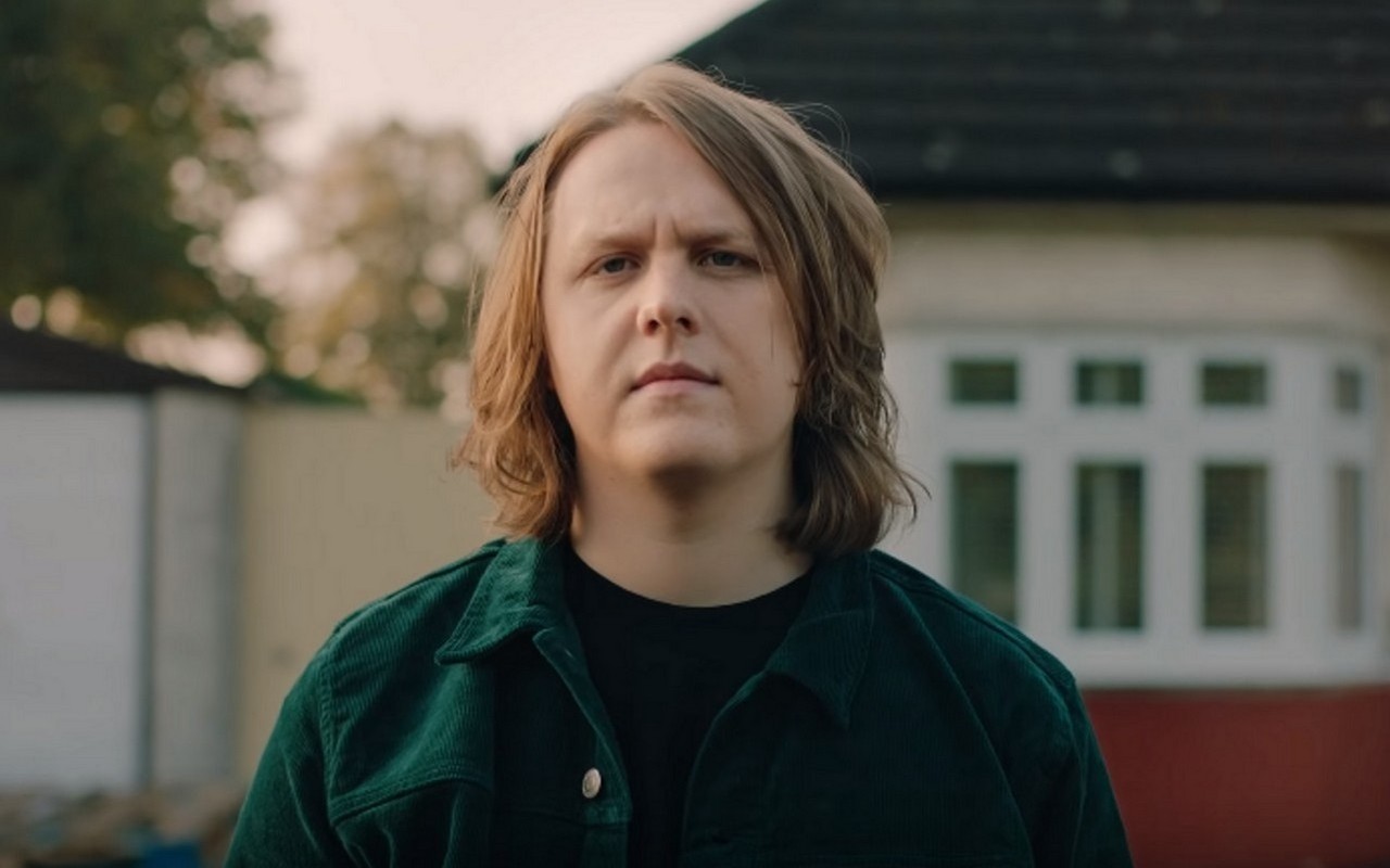 Lewis Capaldi Spooked by 'Mad' Experience After Taking Cannabis Oil