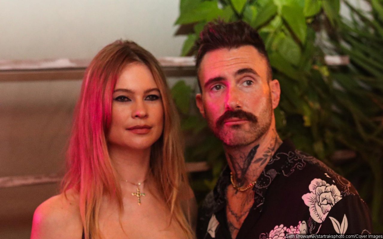 Adam Levine and Behati Prinsloo Jet to Las Vegas Together Amid Cheating Scandal