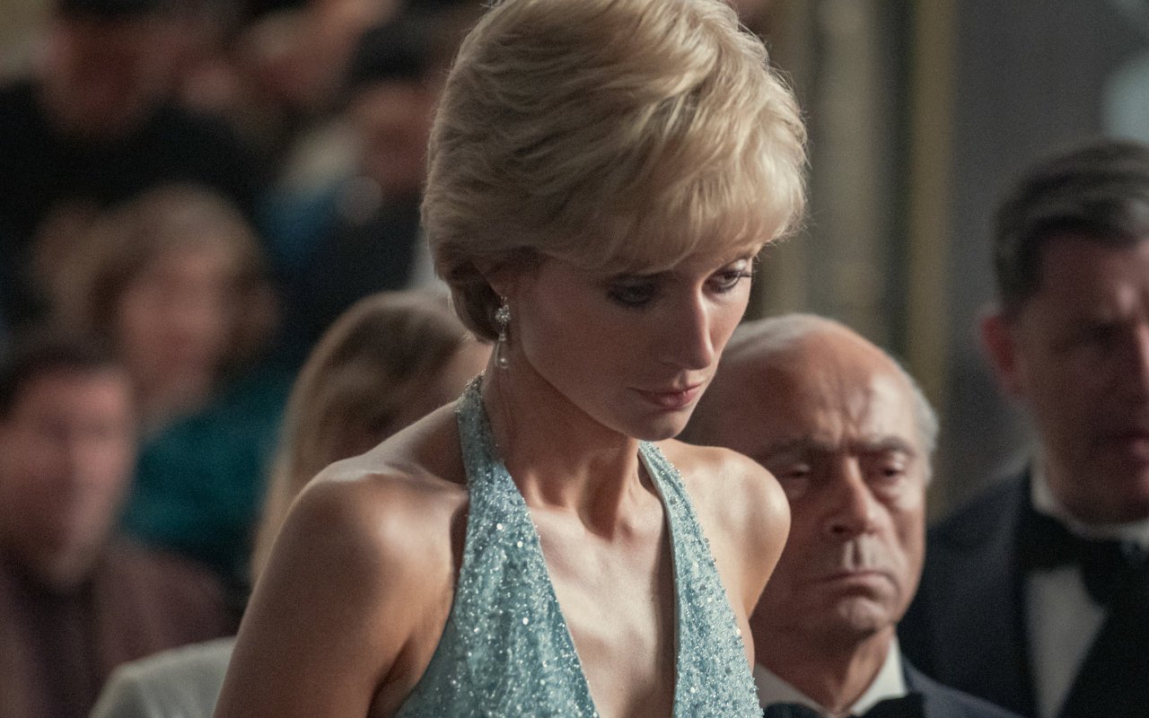 'The Crown' Spotted Filming Princess Diana's Car Crash Scene in Paris Tunnel