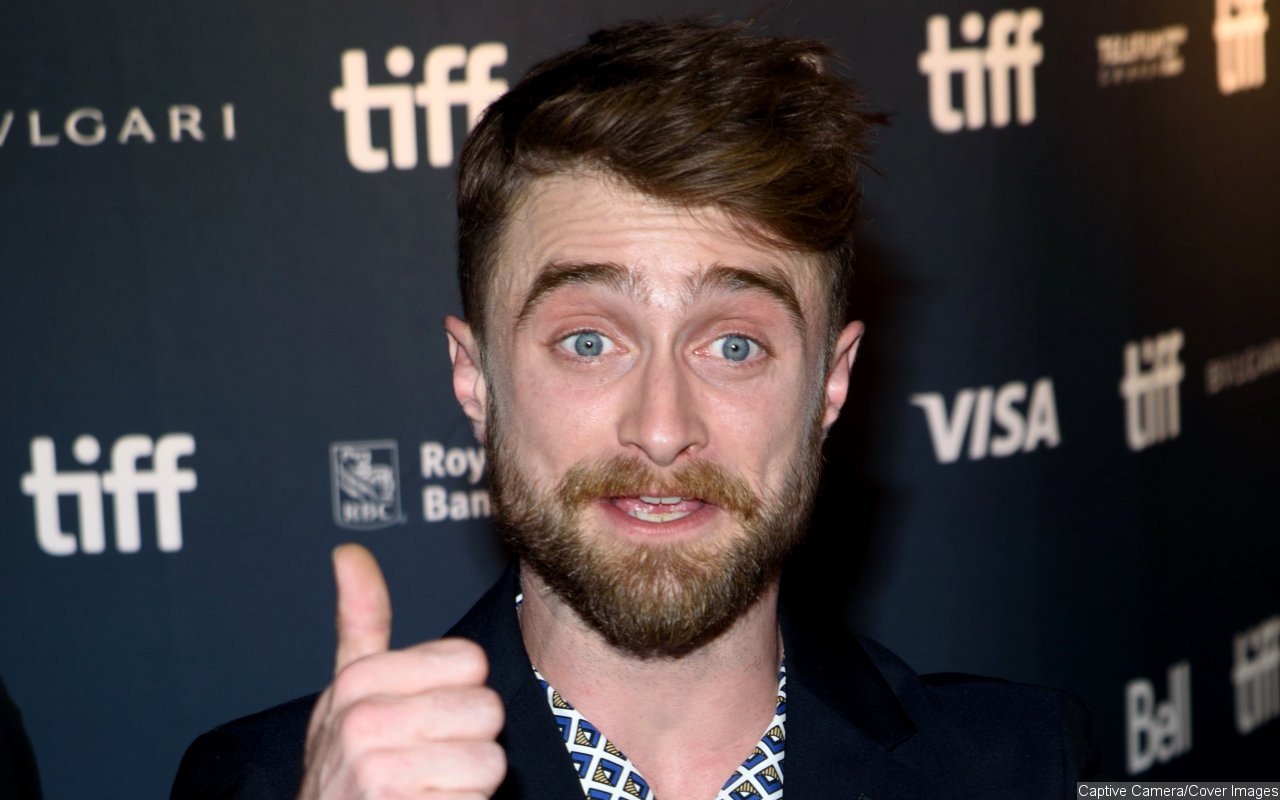 Daniel Radcliffe's Girlfriend Suggests Them to Appear on 'Bargain Hunt'