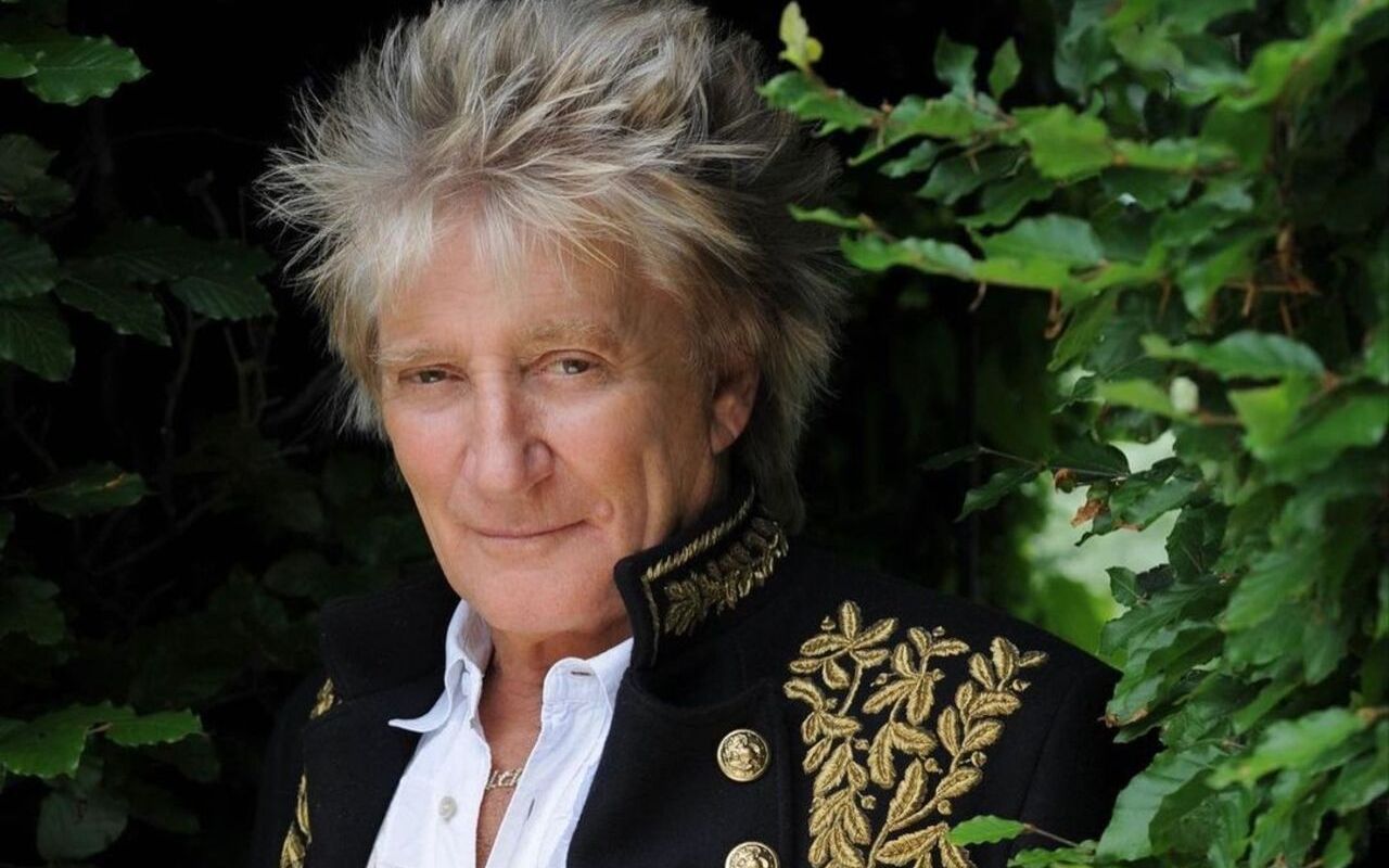 Rod Stewart Turned Down $1 Million Offer to Perform in Qatar