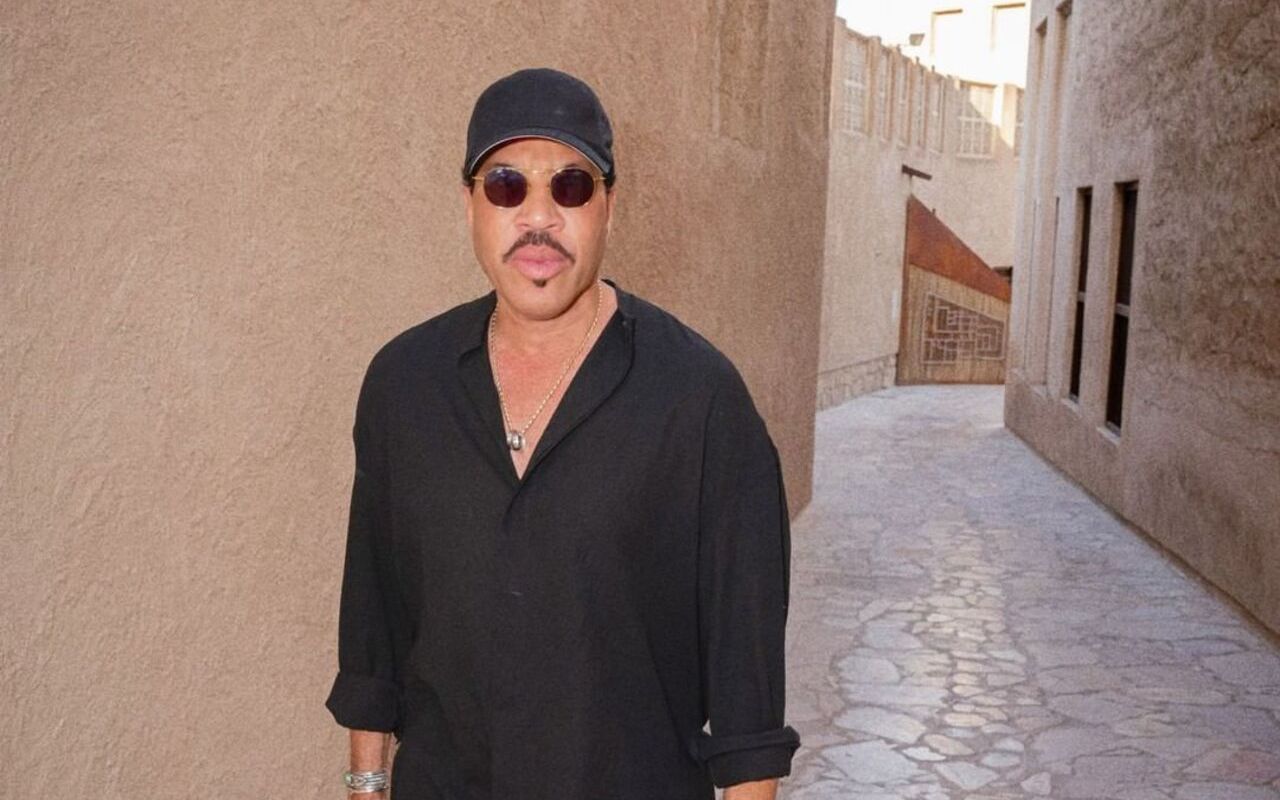 Lionel Richie Says Being 'Icon' Means Getting 'Older and Wiser'