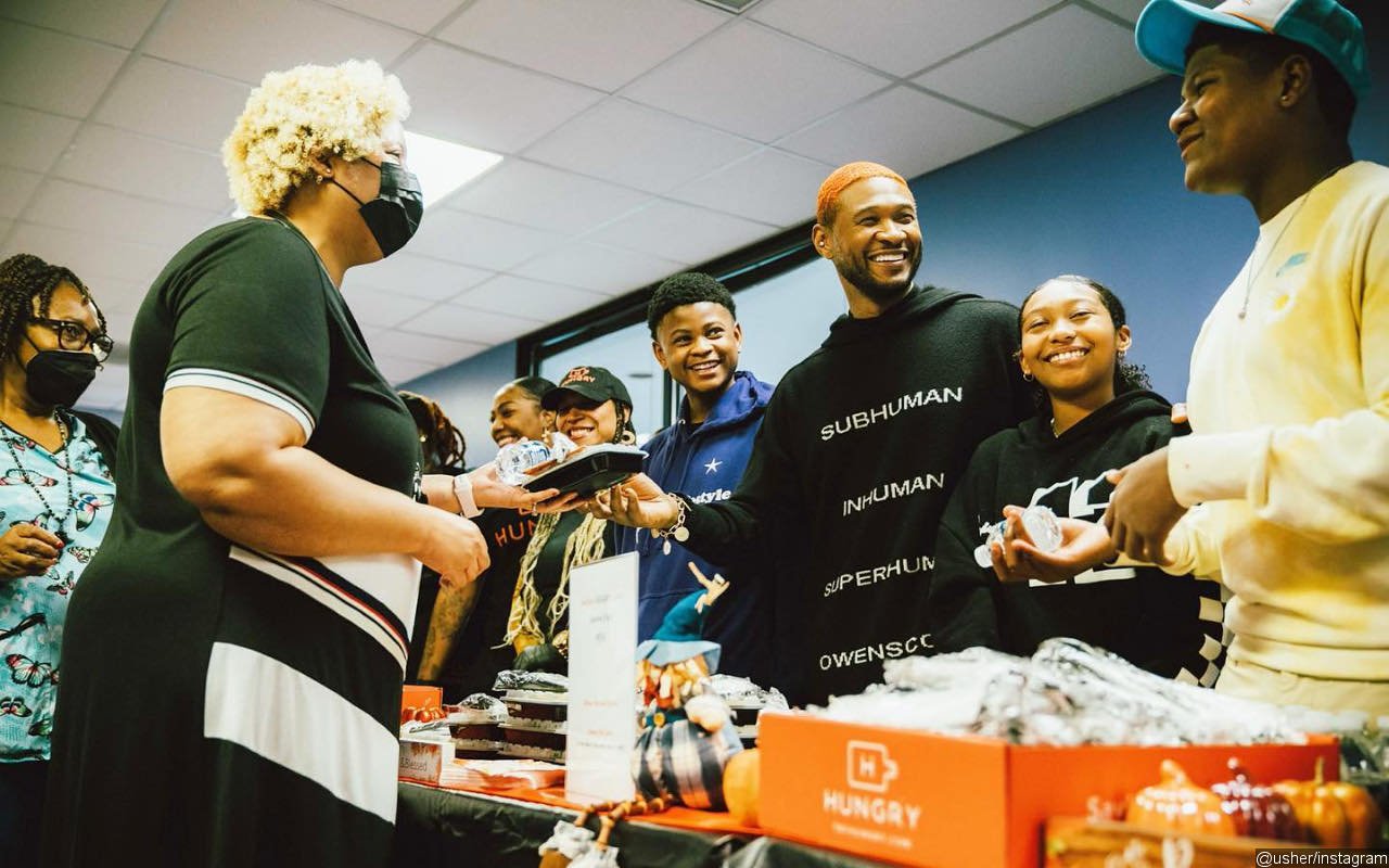 Usher Blesses Atlanta Families With 500 Thanksgiving Meals