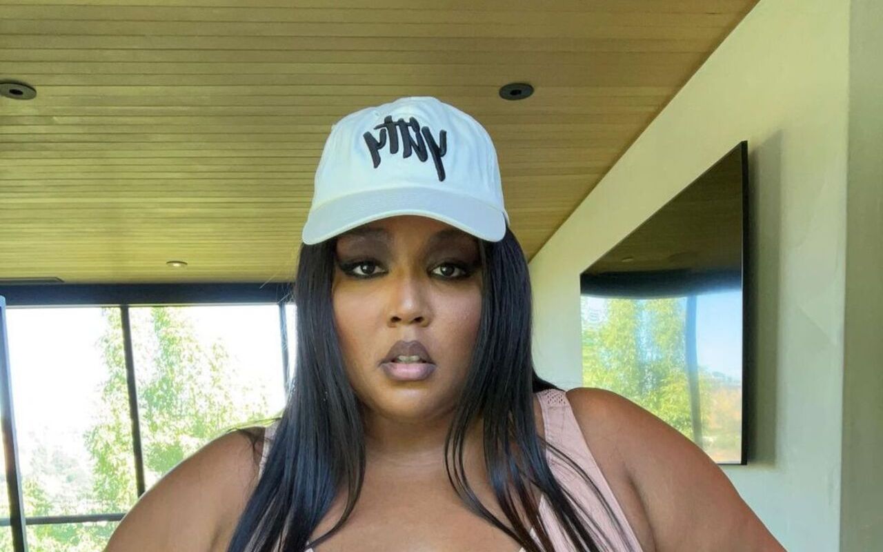 Lizzo Accuses Critics of 'Diminishing' Her Identity as They Call Her Music Lack of 'Blackness'