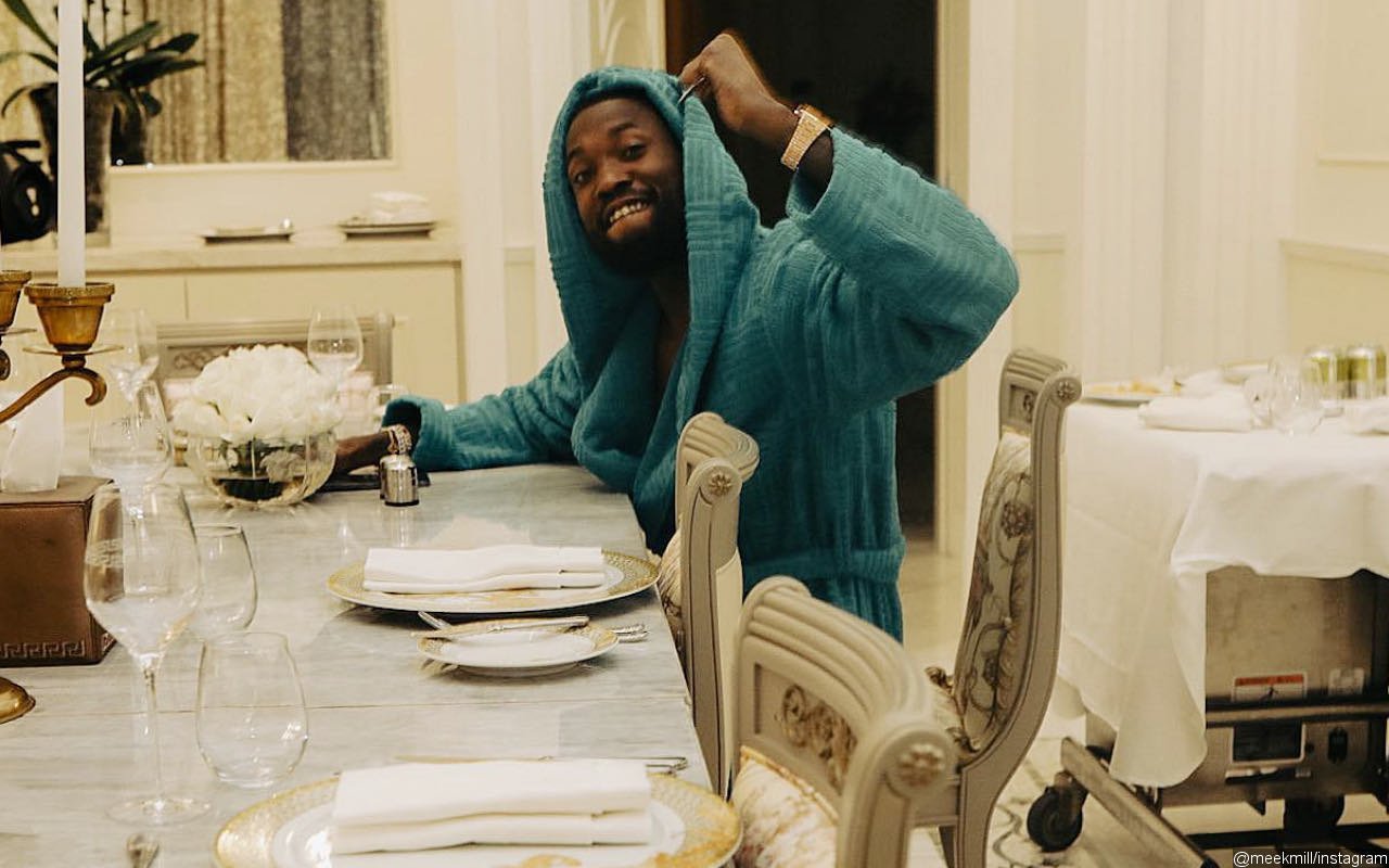 Meek Mill Clowned After Announcing He Deactivates His Twitter Account 'Forever'