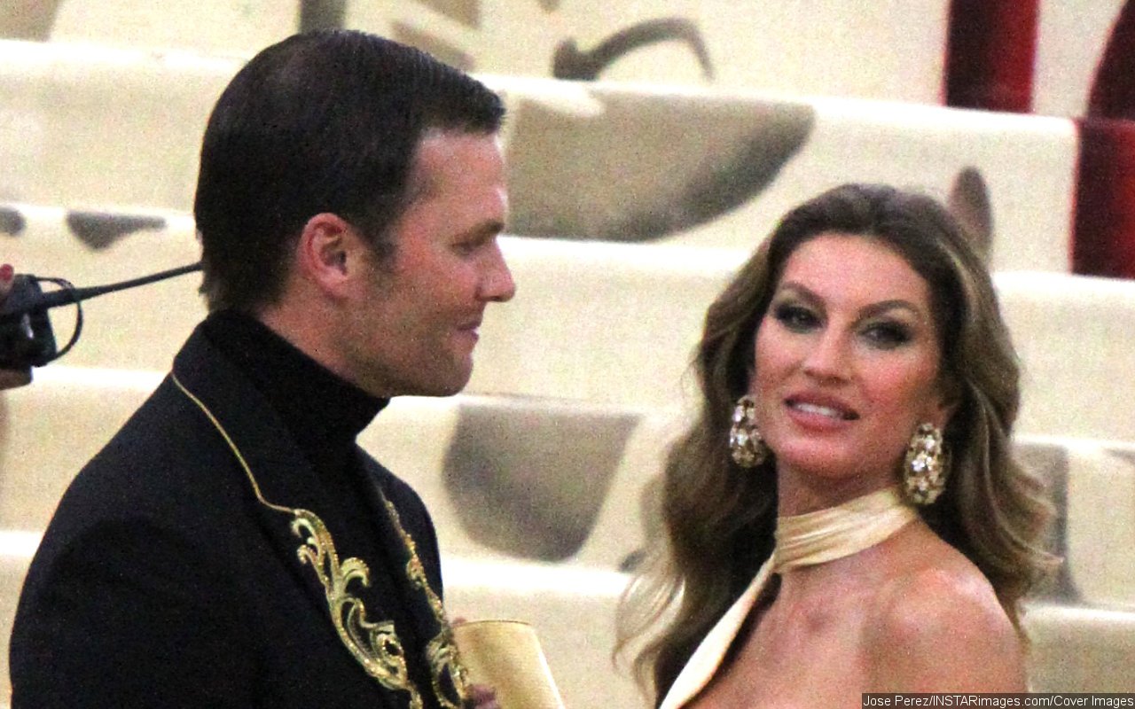 Gisele Bundchen Looks Happy When Celebrating First Christmas Without Tom Brady After Divorce
