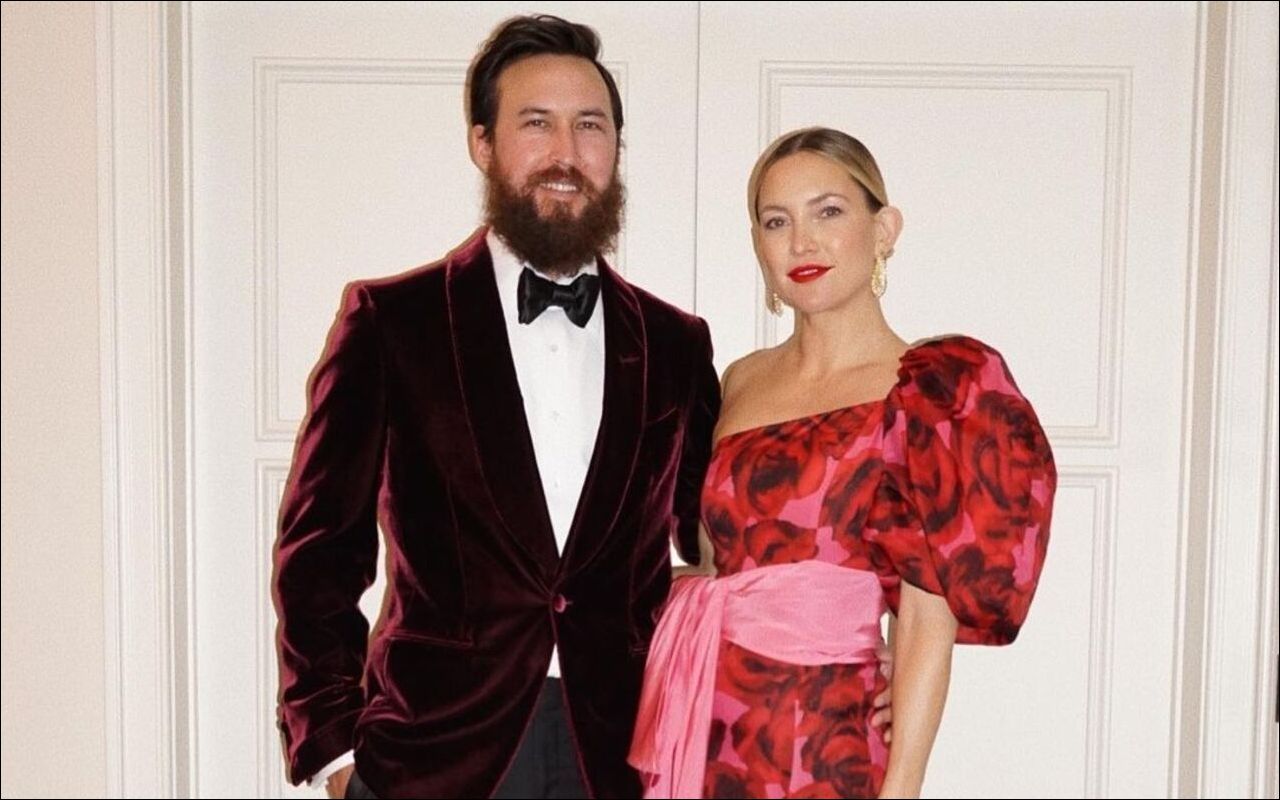 Kate Hudson Torn Between Whether to Have Lavish or Low-Key Wedding With Fiance 