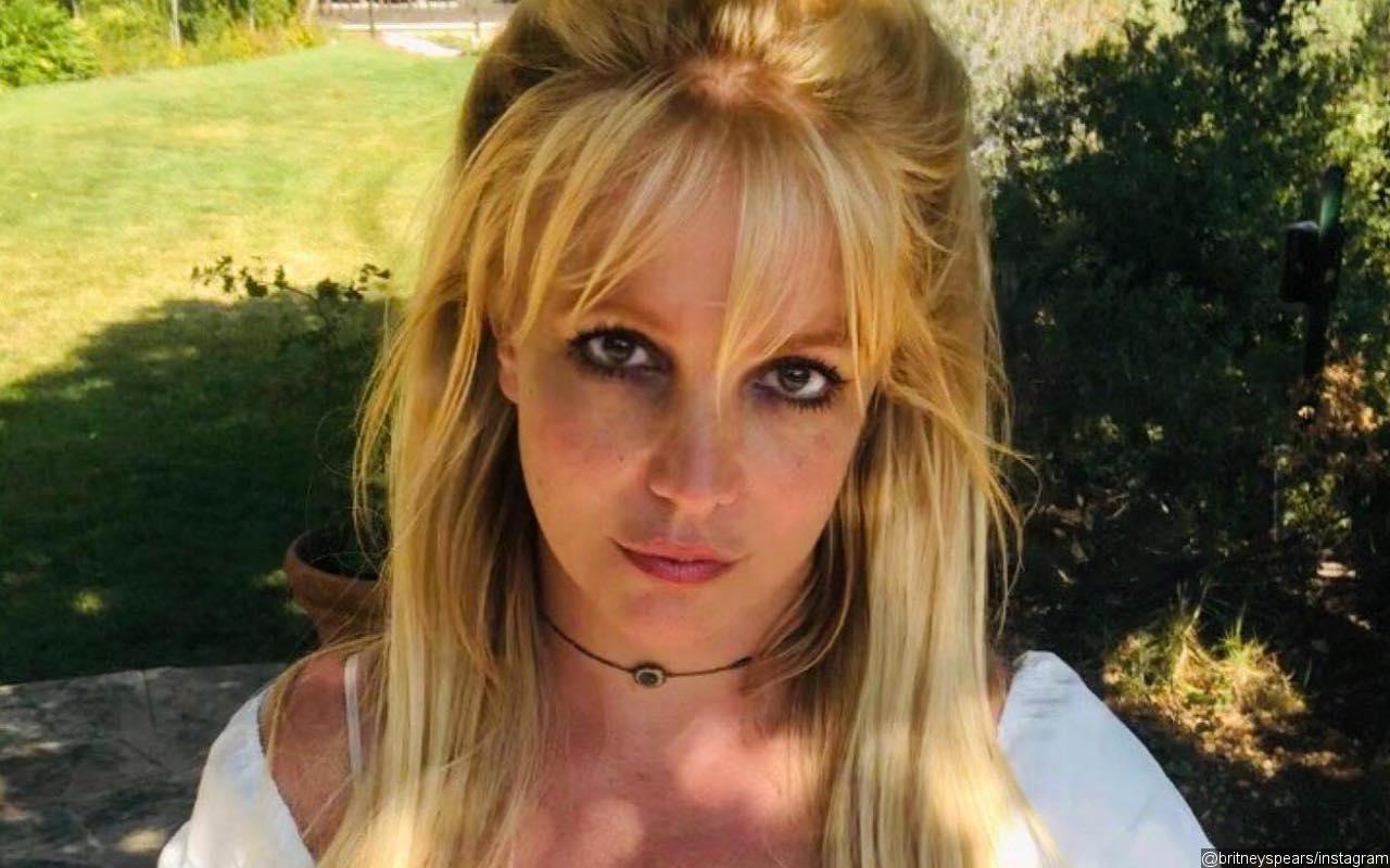 Britney Spears' 'Cringey' Lip Sync in 2017