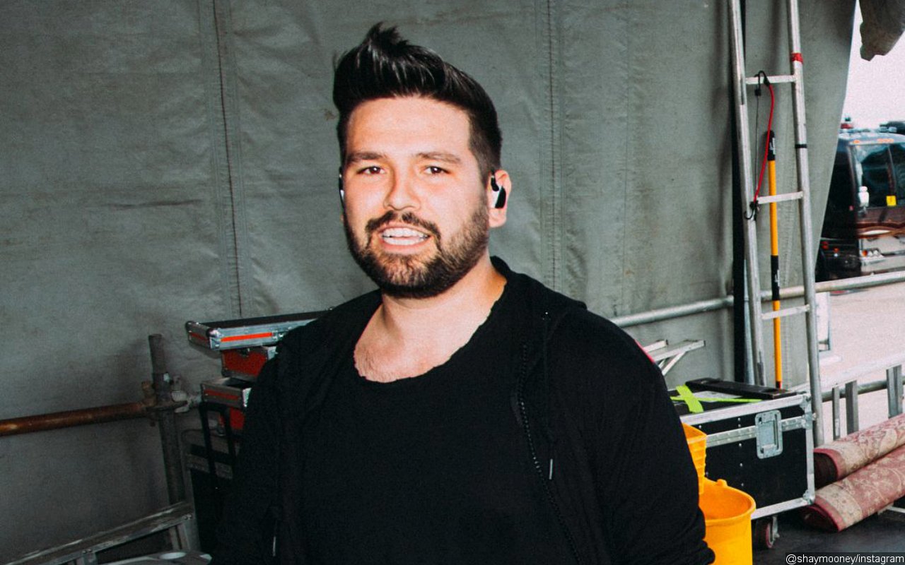 Dan + Shay's Shay Mooney Shows Off Stunning Transformation After 50-Lb Weight Loss