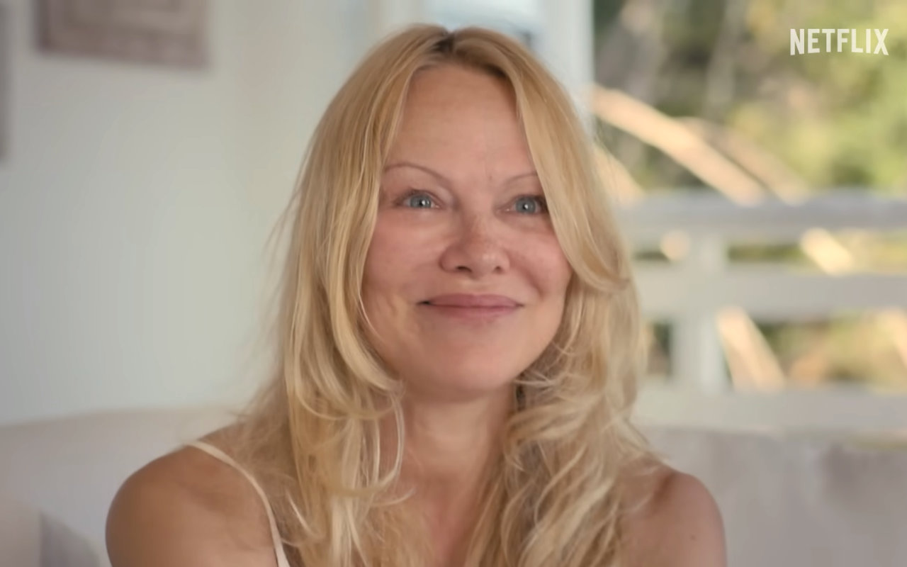 Pamela Anderson Stirs Debate With Unrecognizable Look in First Trailer for Netflix Documentary