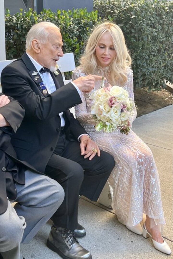 Newlywed Buzz Aldrin shares his wedding picture