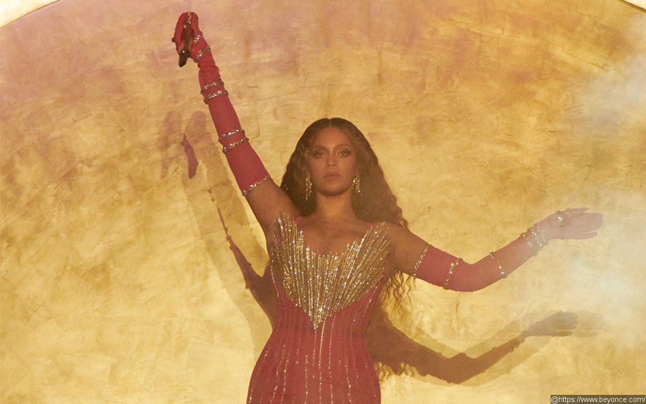 Beyonce Sparks Pregnancy Rumors Following Dubai Concert