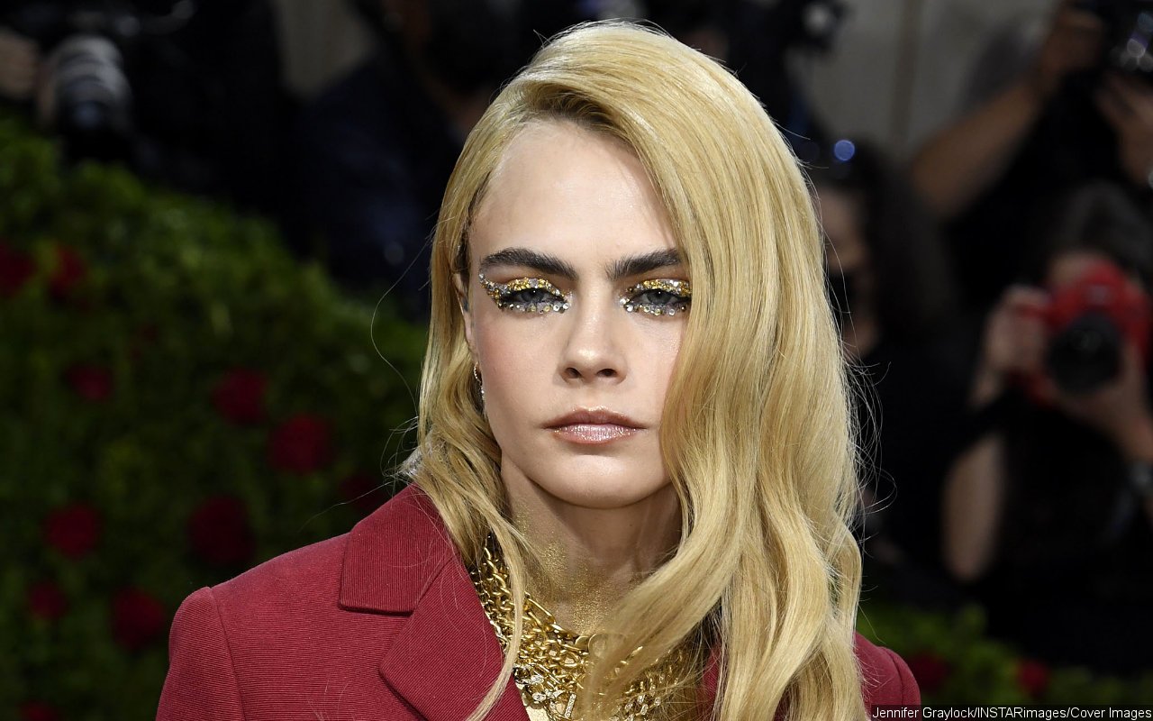 Cara Delevingne Leaves Fans Concerned With Funny Video Following Erratic Behavior