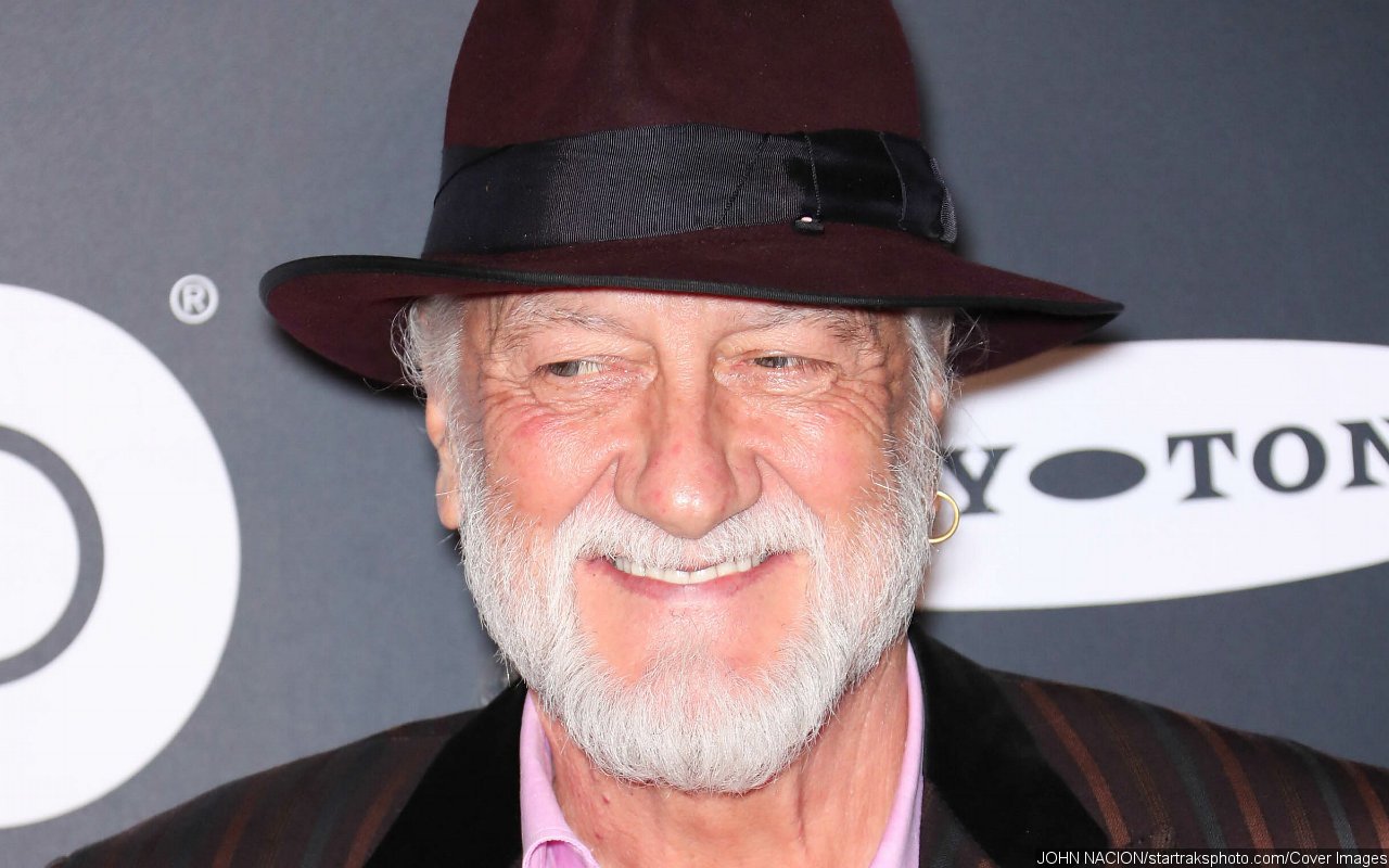 Mick Fleetwood Honors Christine McVie at the 2023 Grammy Awards