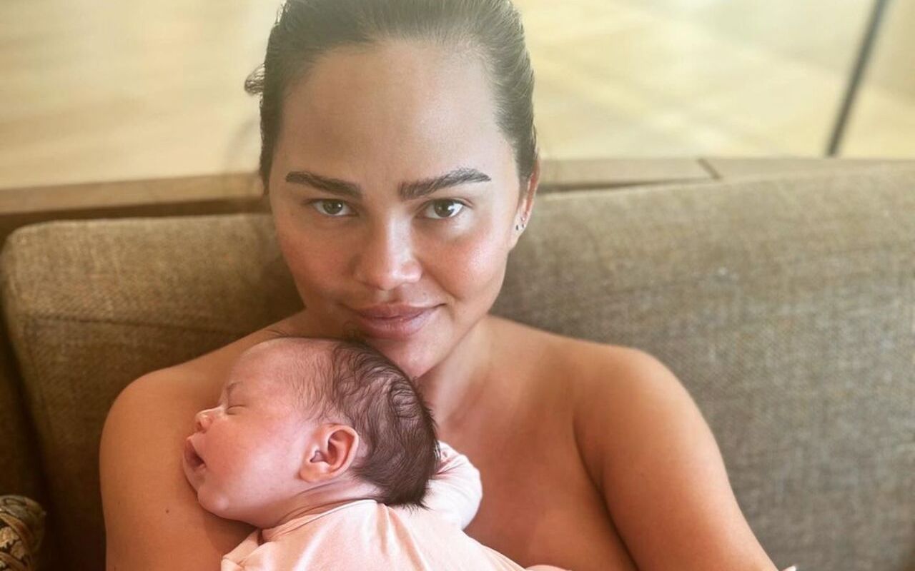 Chrissy Teigen Calls Off Plan to Attend Grammys 2023 at Last Minute to Be With Newborn Baby