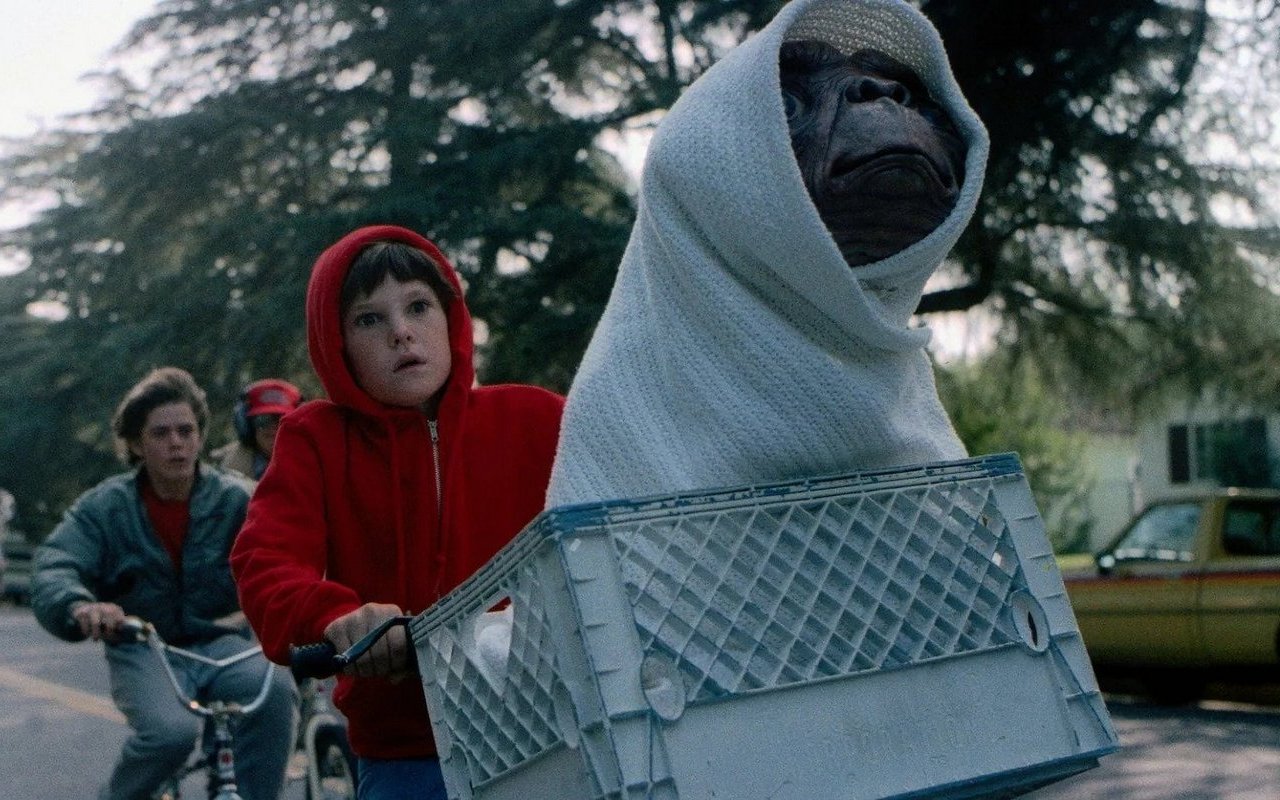 Drew Barrymore Rules Out 'E.T. the Extra Terrestrial' Sequel
