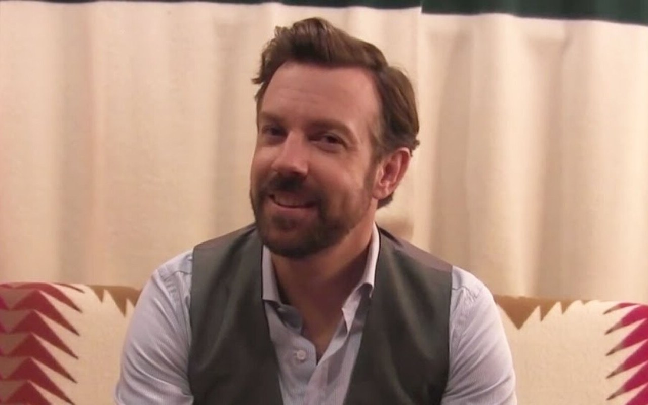 Jason Sudeikis' Son Picks Up British Accents and Loves Soccer After Spending Time in U.K.