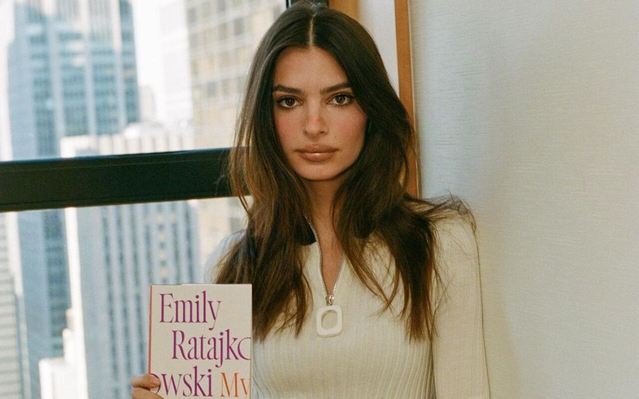 Emily Ratajkowski Desperate to Be Taken Seriously as She Avoided Sexy Posts When Releasing Her Book