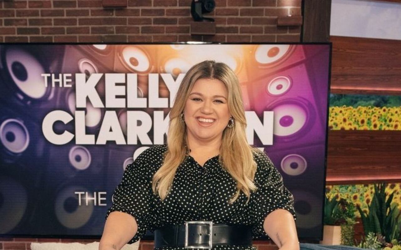 Kelly Clarkson Plans 'Leadership Training' Amid 'Unacceptable' Toxic Work Environment Allegation