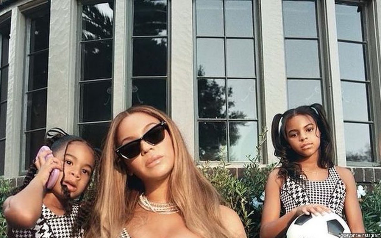 Beyonce's Daughter Rumi Cheers on Sister Blue During Surprise Performance at 'Renaissance' Tour