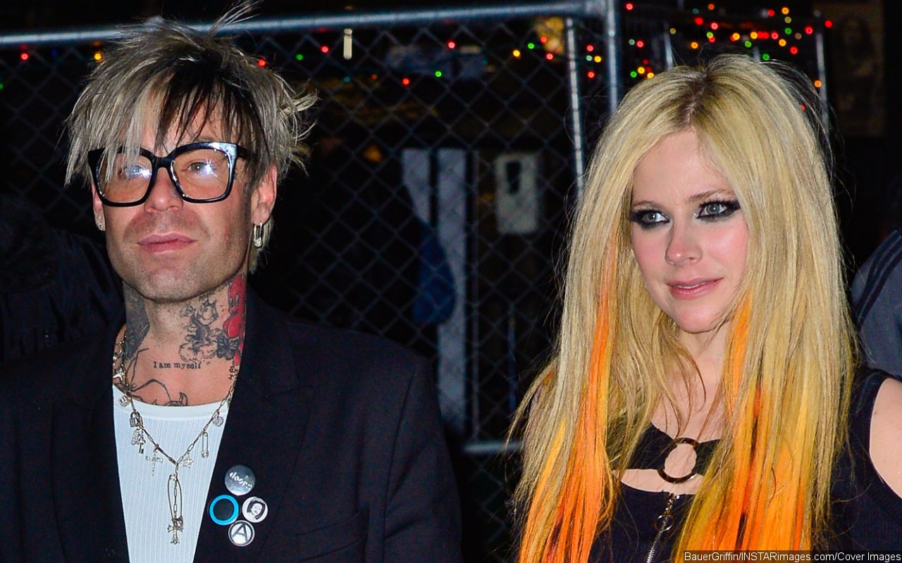 Avril Lavigne and Mod Sun